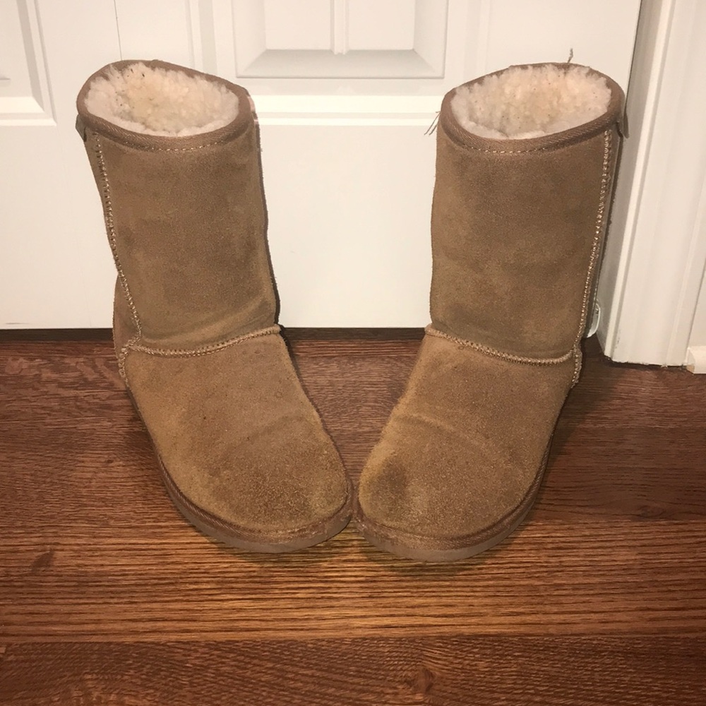 Minnetonka alight Brown Boots